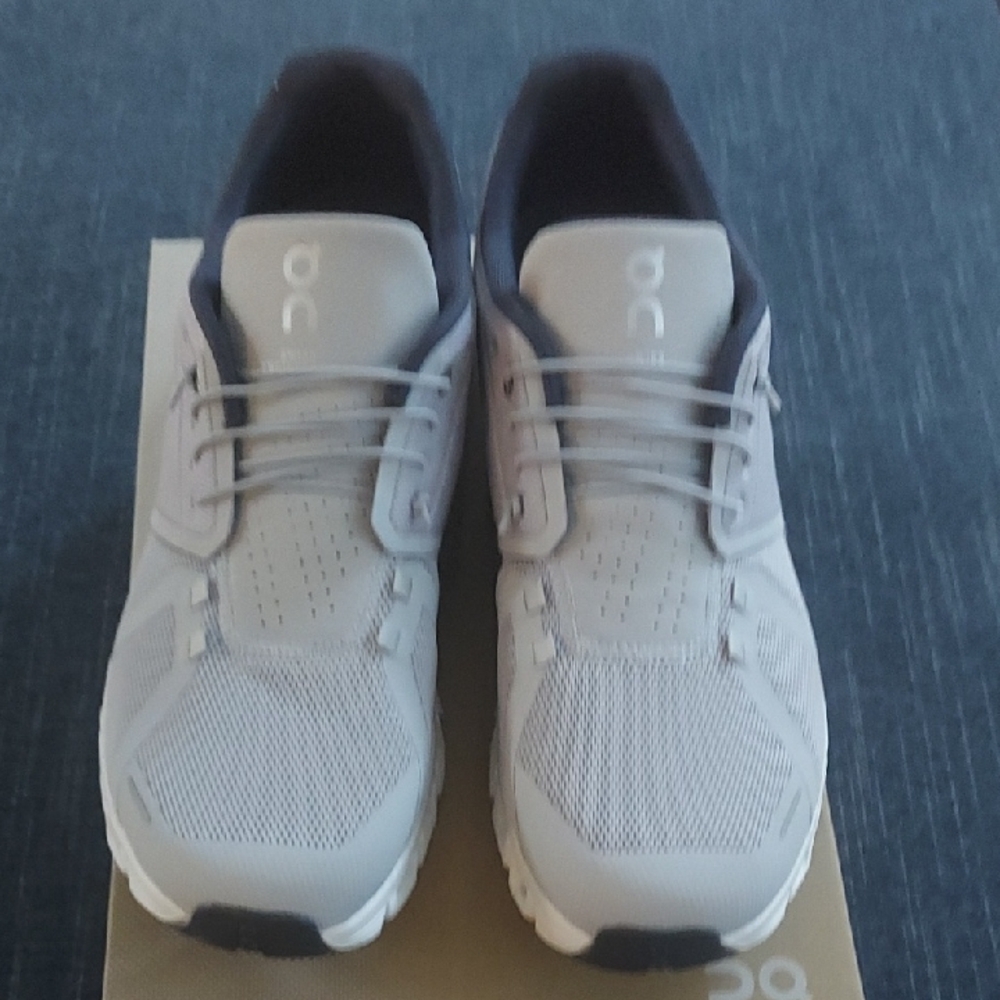 On Running Men's Gray Running Shoes